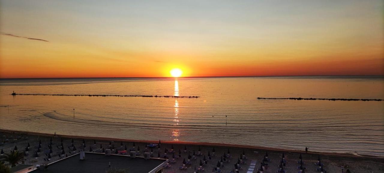 Apartament Attico Fronte Mare Martinsicuro Zewnętrze zdjęcie