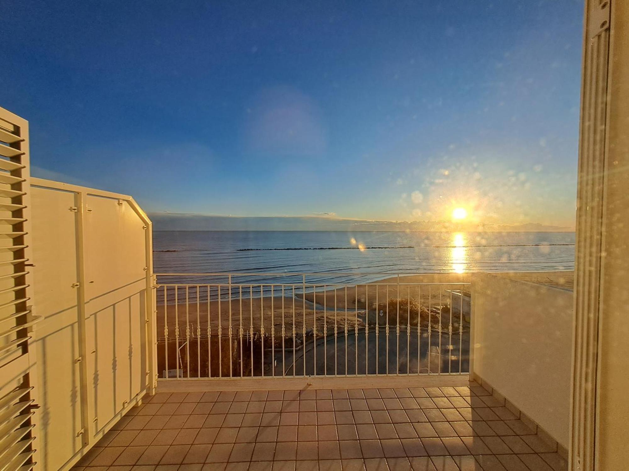 Apartament Attico Fronte Mare Martinsicuro Zewnętrze zdjęcie